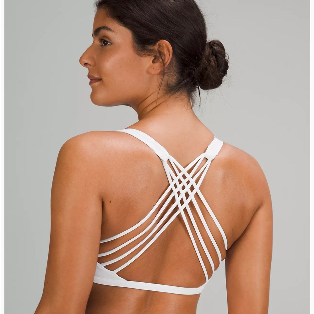 Lululemon free to be bra